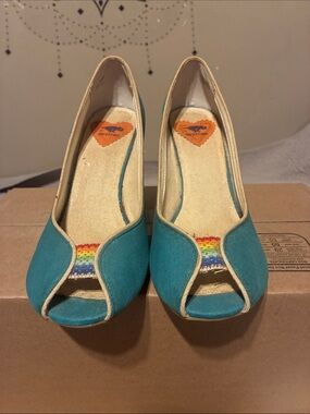Rocket Dog Teal Canvas Peep-Toe Heels with Rainbow Accent